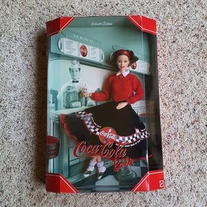 NIB 1998/1999 Coca-Cola Barbie Collector Edition